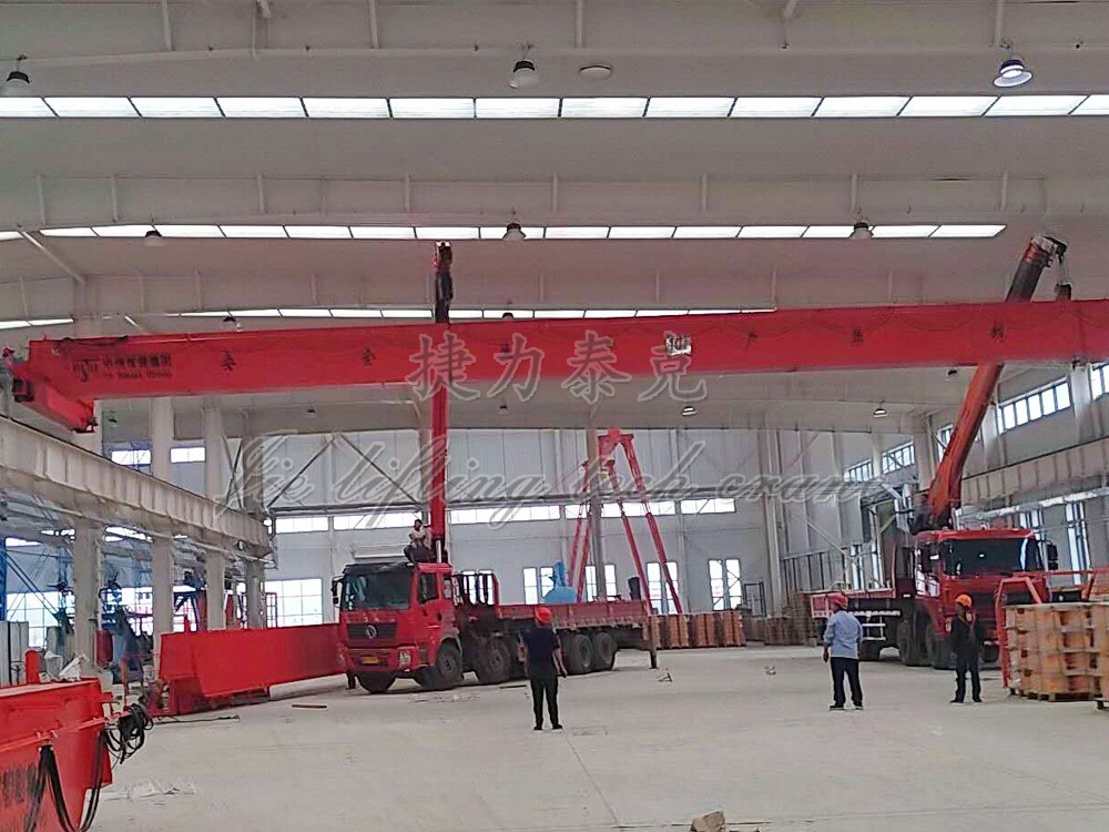 电动悬挂起重机